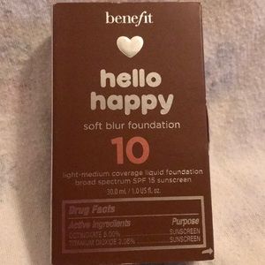 Hello Happy Soft Blur Foundation SPF 15